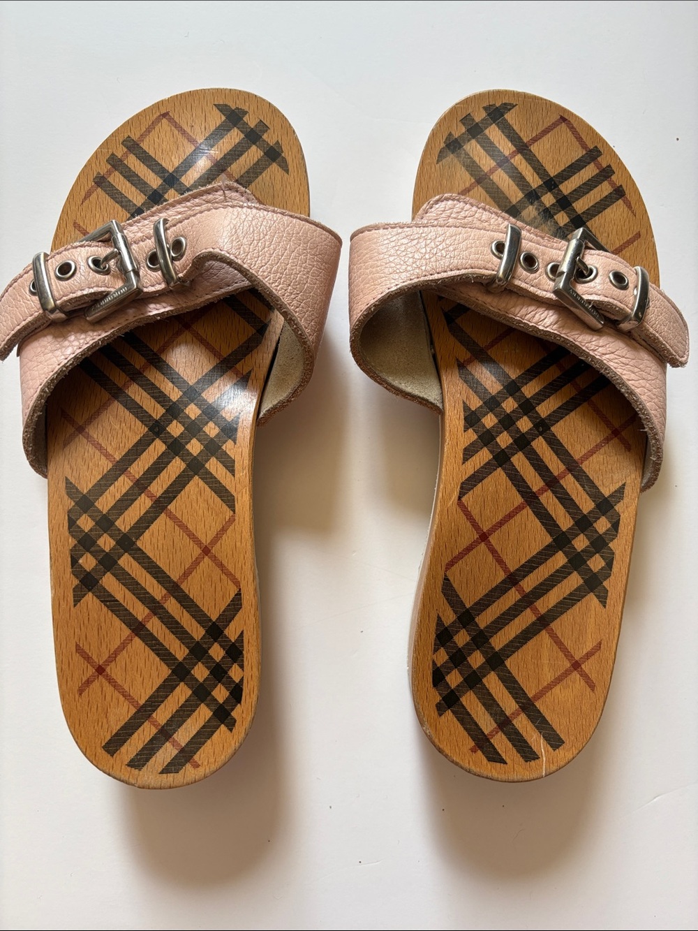 Burberry  Wooden and leather clogs. - Picture 8 of 10